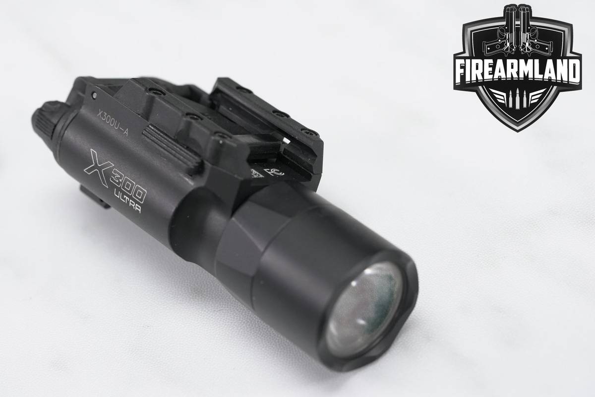 SureFire X300 Ultra 1000 Lumens Weapon Light X300U-A