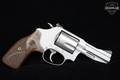 Smith & Wesson (S&W) Model 60-15 Chiefs Special Stainless Pro Series .357 Mag. Matte Silver in Very Good Condition Image 2