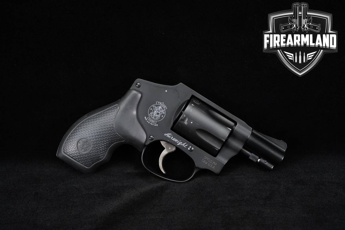 Smith & Wesson Model 442-2 Airweight 38-Special +ORIG CASE