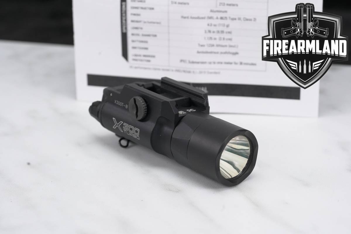 SureFire X300 Turbo 650 Lumens & 66,000 Candela X 300 X300T B +ORIG BOX