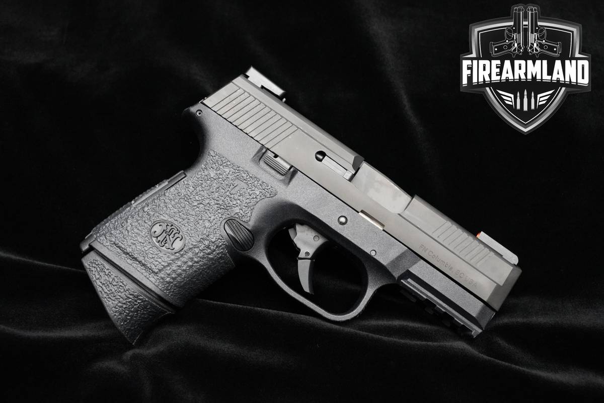 FN Herstal (FNH) FNS-40C 40 S&W 3.6" Pistol Stainless FNS +3 MAGS & HOLSTER