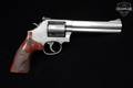 Smith & Wesson (S&W) Model 686-6 Plus TALO Deluxe Distinguished Combat Magnum .357 Mag. Stainless Steel in Good Condition Image 3