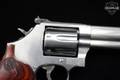 Smith & Wesson (S&W) Model 686-6 Plus TALO Deluxe Distinguished Combat Magnum .357 Mag. Stainless Steel in Good Condition Image 5