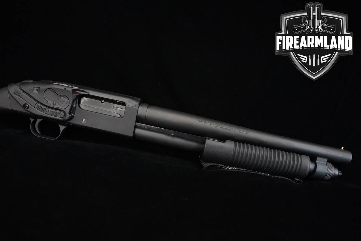 Mossberg Model 590 Shockwave Laser Saddle 12-Gauge Mossberg 590 +ORIG BOX
