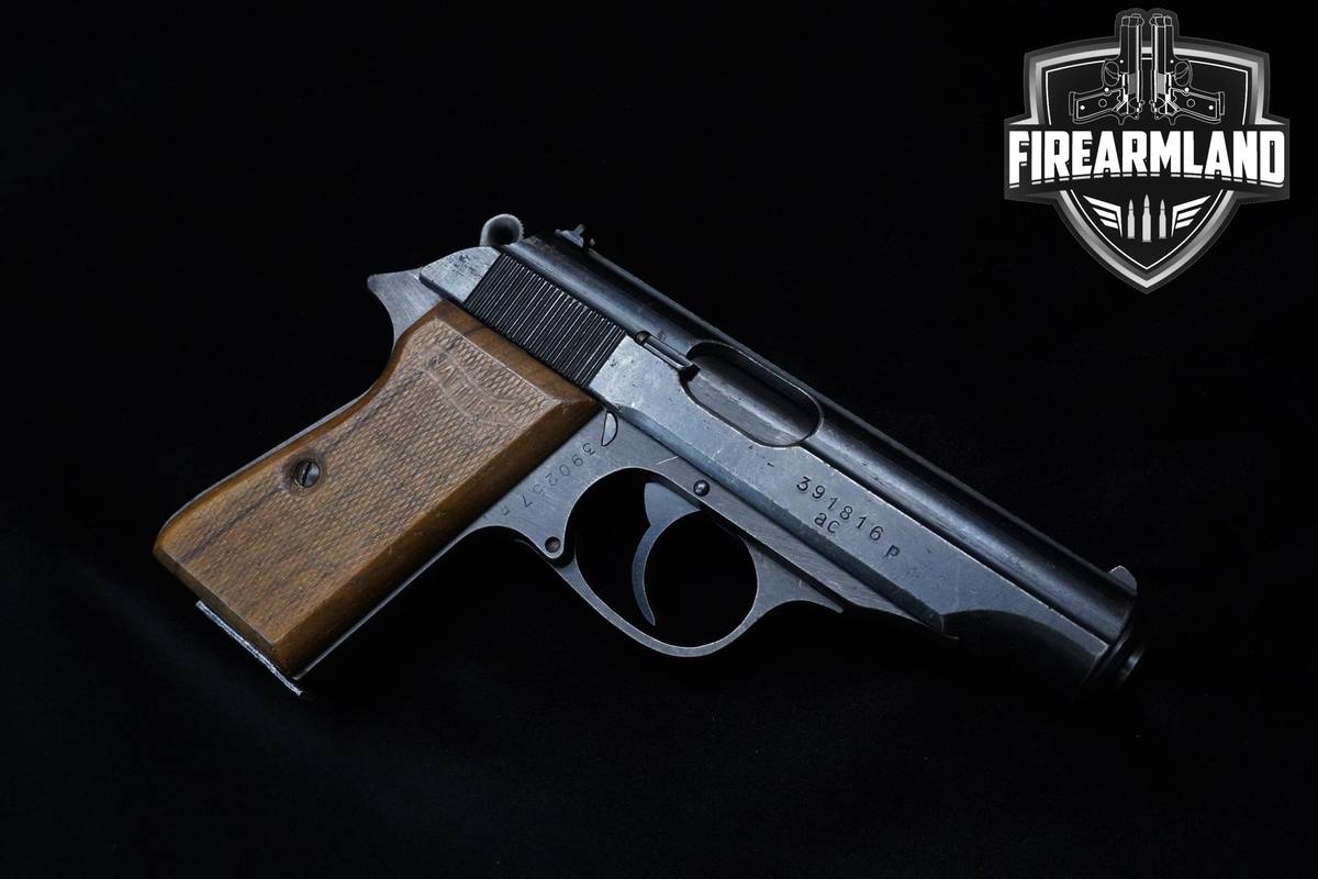 VINTAGE 1945 Walther PP 32 ACP 3.9" Blued WWII Walther DA/SA