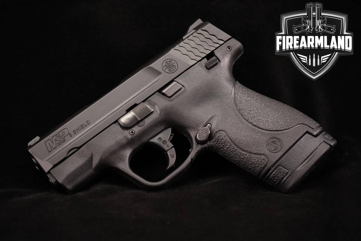 Smith & Wesson S&W M&P9 Shield M&P 9-mm 3.1" Armornite +2 MAGS