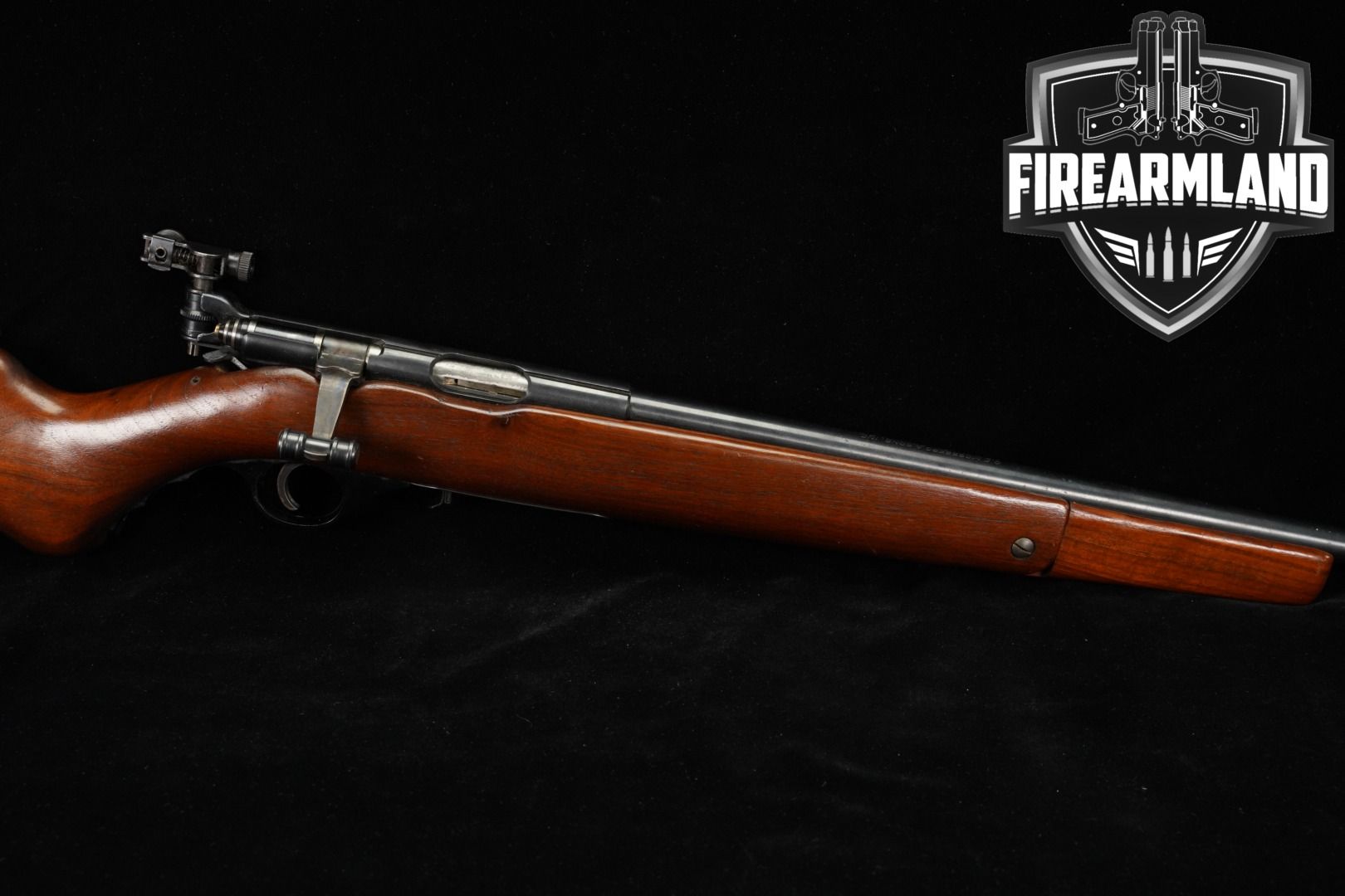 1947-1949 Mossberg Model 42M(c) .22 S/L/LR 23