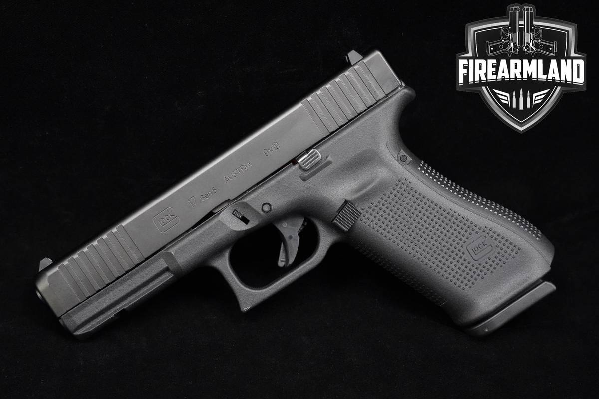 Glock 17 Gen5 9mm 4.5" Glock-17 G17 Gen-5 +3 MAGS, ORIG CASE & HOLSTER
