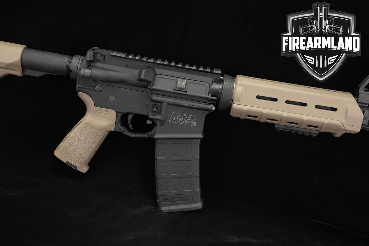 Smith & Wesson S&W M&P-15 5.56 NATO AR15 16" Black & FDE M&P15