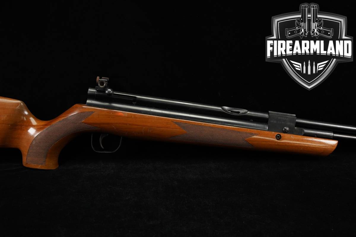 Benjamin-Sheridan Sterling HR-83 177-Caliber 18" Blued & Walnut