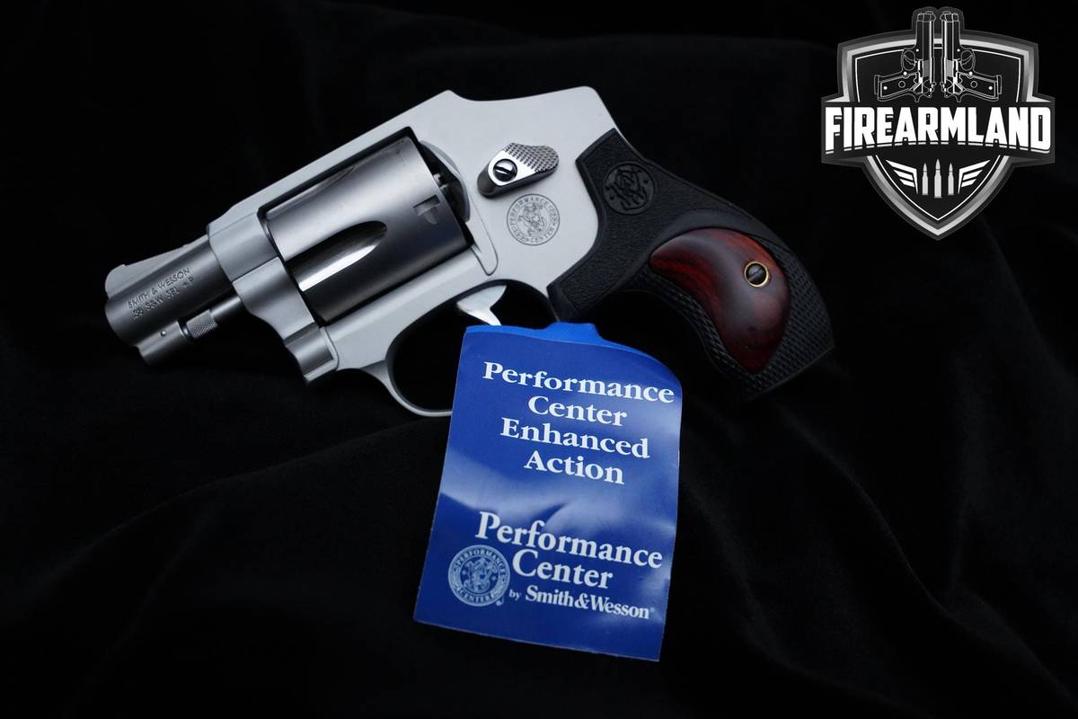 Smith & Wesson (S&W) Model 642-1 Performance Center 642-1 S&W +ORIG CASE