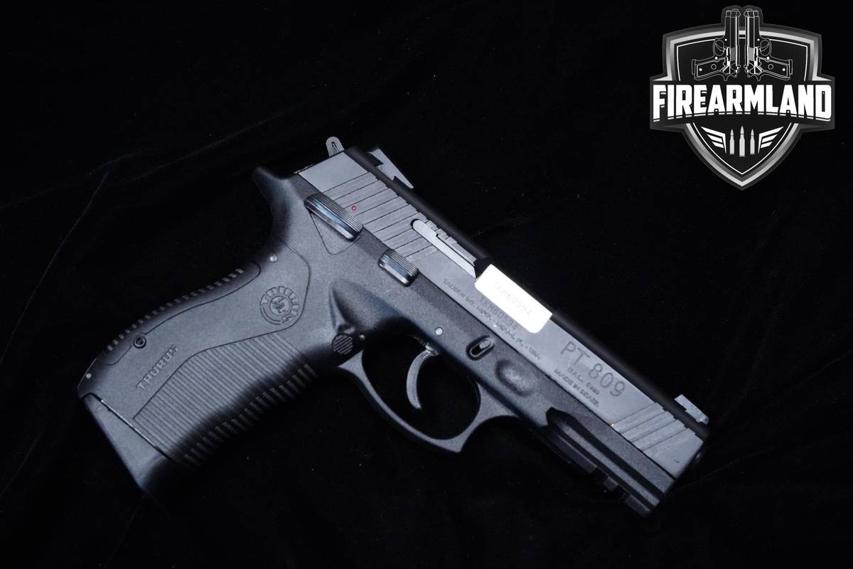 Taurus PT 809 9mm 4" Taurus PT809 +2 MAGS & ORIG CASE
