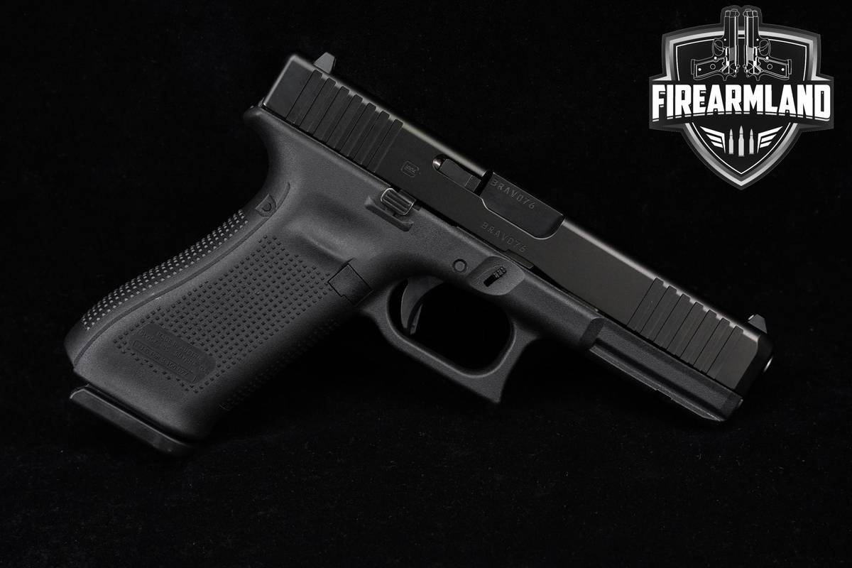 Glock 17 Gen5 9mm 4.49" G17 Gen-5 Defense Duty Pistol +2 MAGS & ORIG CASE