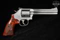 Smith & Wesson (S&W) Model 686-6 Deluxe; Plus .357 Mag. Satin Stainless in Very Good Condition Image 3