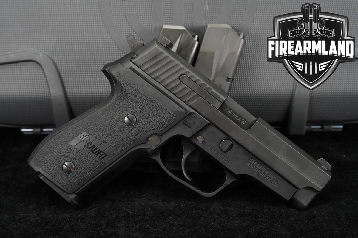 Sig Sauer M11-A1 9mm 3.9 M11A1 SRT +3 MAGS & ORIG CASE