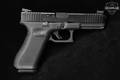 Glock 17 Gen5 9mm Luger Black in Excellent Condition Image 3