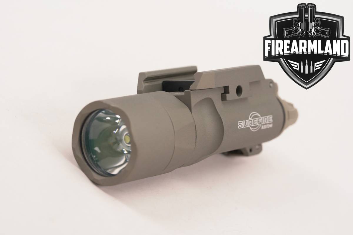 SureFire X300 Ultra 1,000 Lumens & 11,300 Candela Weapon Light X-300