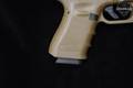 Glock 19 Gen4 FDE 9mm Luger (9x19 Para) Two-Tone in Excellent Condition Image 4