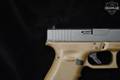 Glock 19 Gen4 FDE 9mm Luger (9x19 Para) Two-Tone in Excellent Condition Image 5