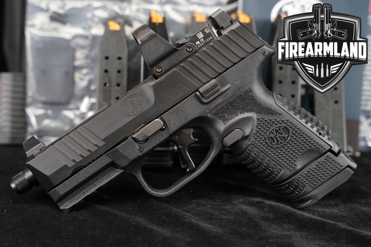 FN 509 Compact Tactical 9mm 4.5" FN509 +7 MAGS, ORIG CASE, LEUPOLD OPTICS