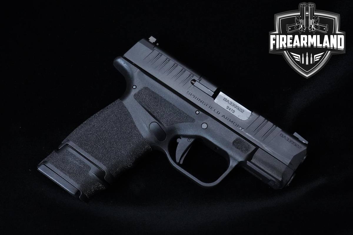 Springfield Armory Hellcat OSP Optic Ready 9mm 3" Hellcat 3 MAGS & ORIG BOX