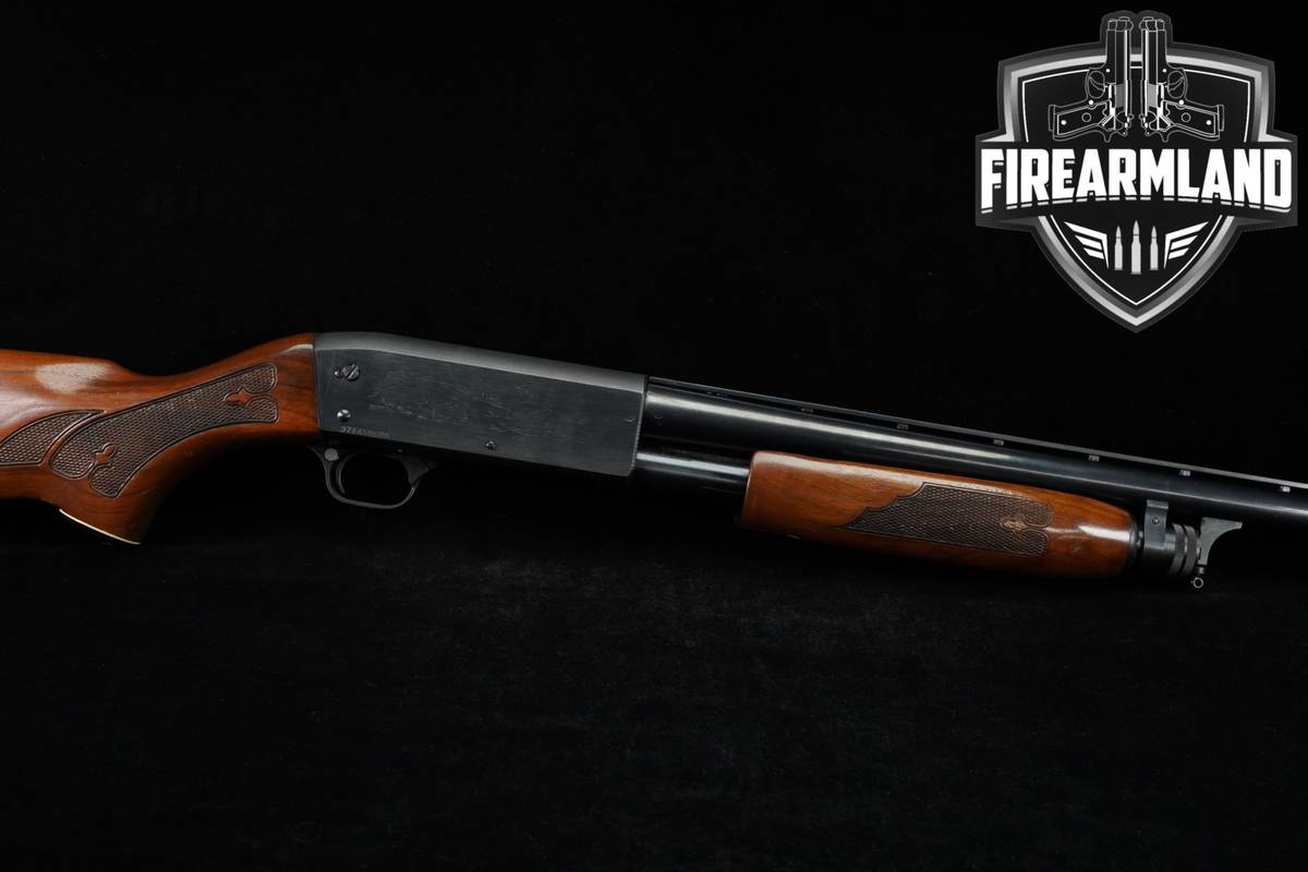 1975 Ithaca Model 37 Featherlight 12-Gauge 28" Blued & Walnut VENT-RIB