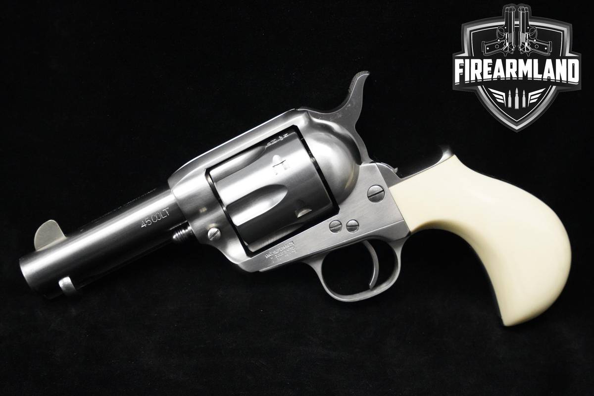 Uberti Cimarron Model 1873 Doc Holliday Birdshead 45-Colt Uberti SAA OG BOX