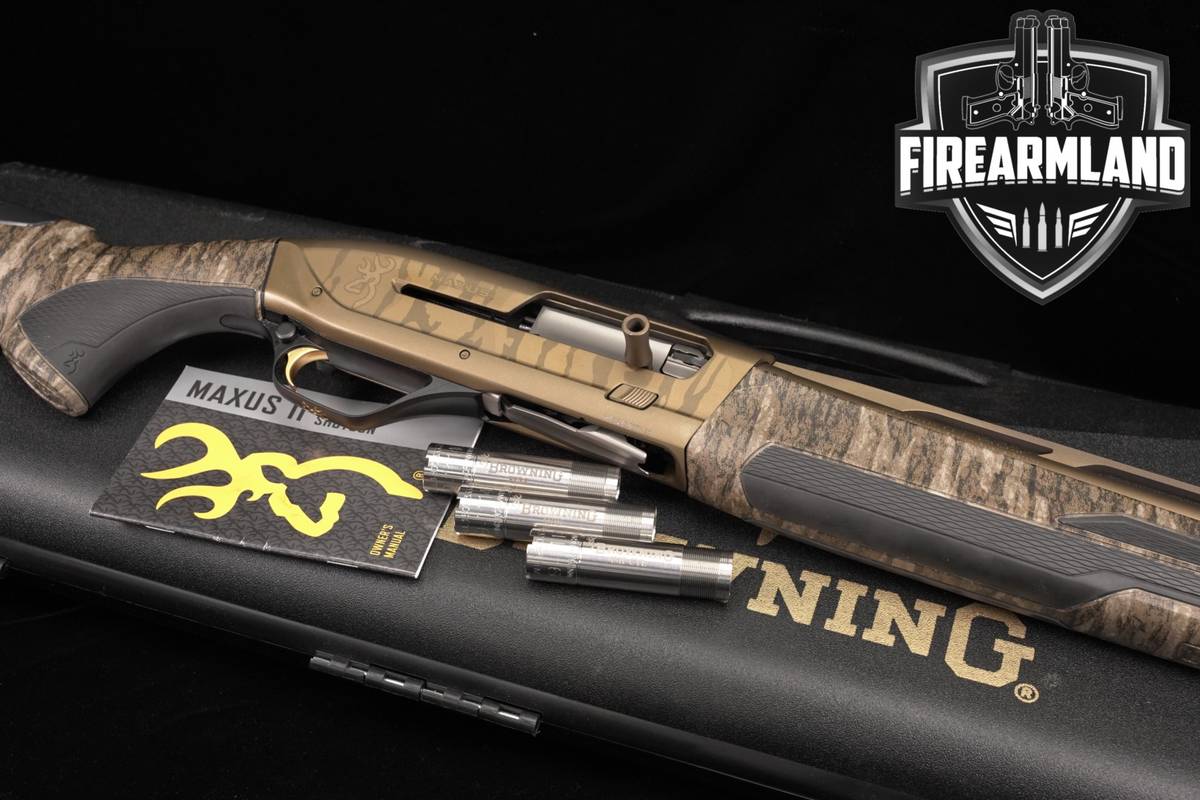Browning Maxus II Wicked Wing, Mossy Oak Bottomland 12-Gauge 28" +ORIG CASE