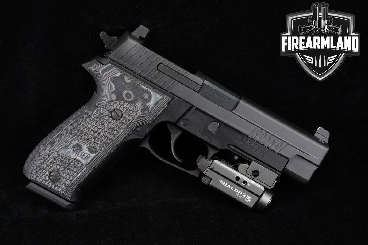 Sig Sauer P226 Extreme 9mm 4.4" P-226 +4 MAGS