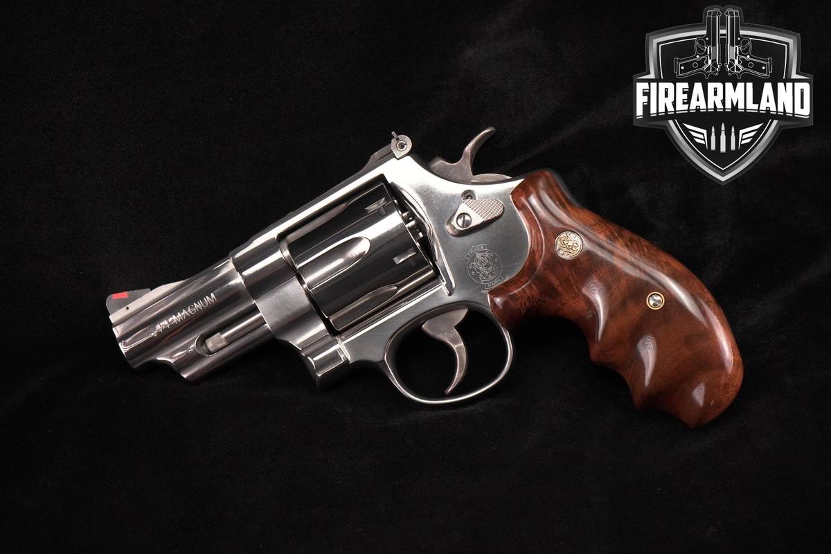 DESIRED Smith & Wesson S&W Model 629-6 Deluxe 44-Magnum 3" Stainless +CASE