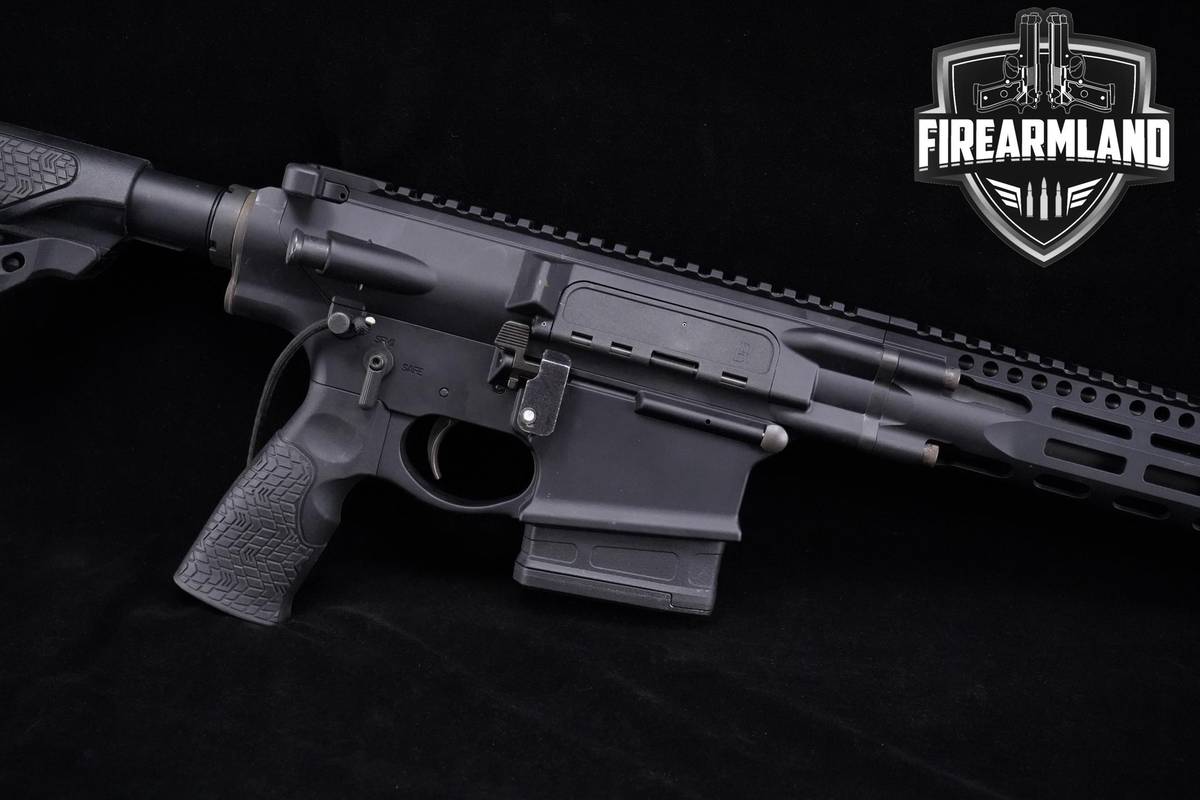 Daniel Defense DD5-V3 Compliant 7.62 NATO AR-10 AR10 DD5V3 4 MAGS