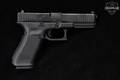 Glock G17 Gen5 Front Serrations 9mm Luger Black in Excellent Condition Image 3