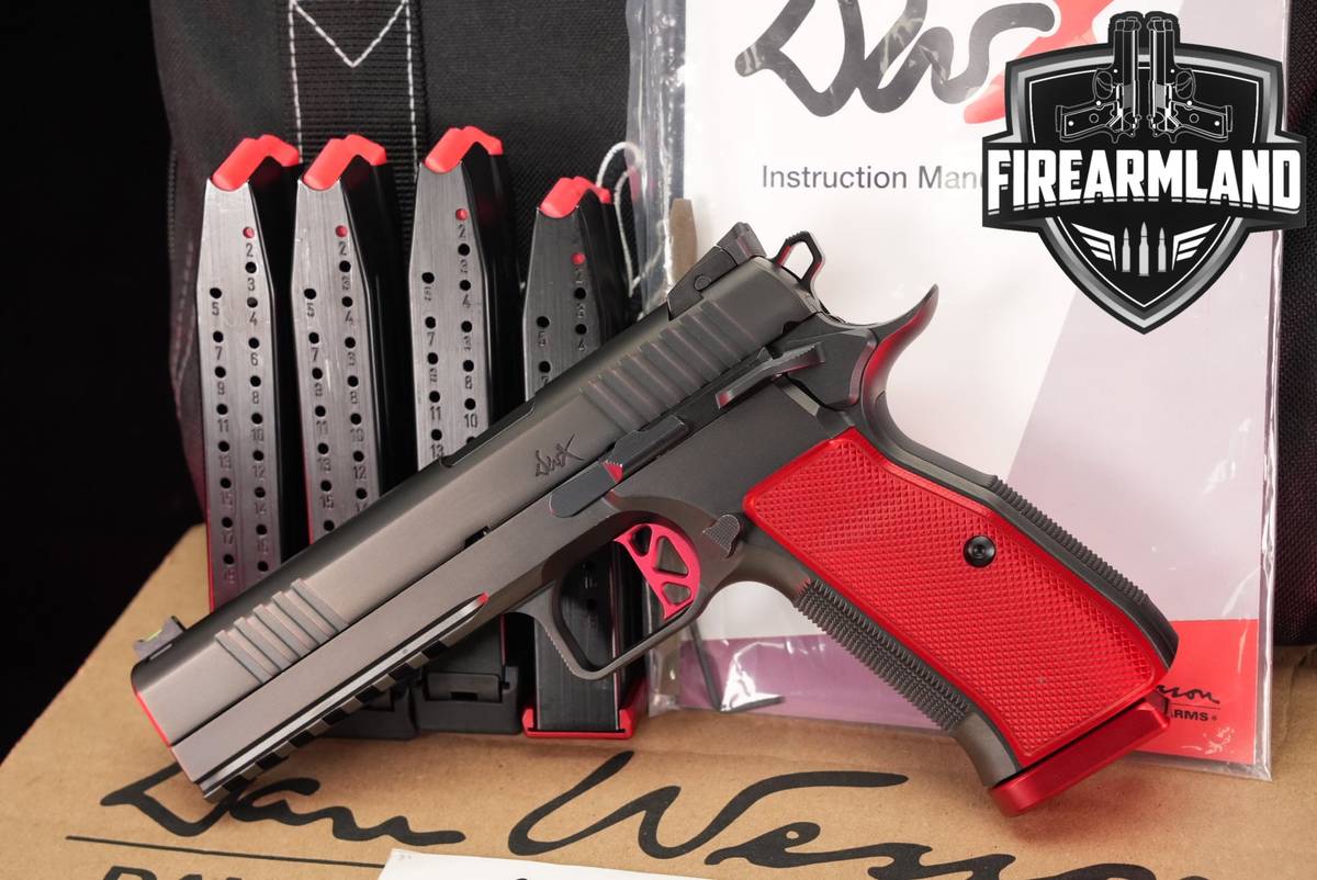 Dan Wesson DWX 9mm 4.95" +5 MAGS & ORIG BOX