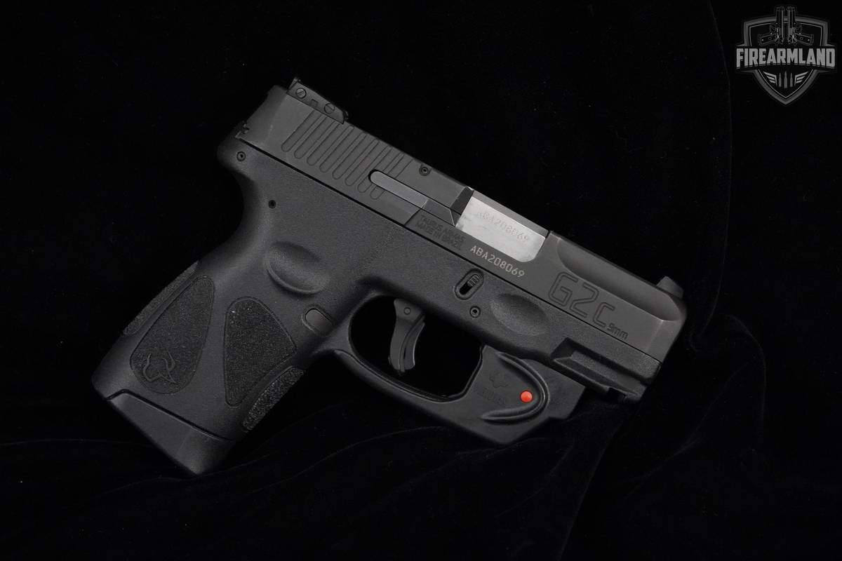 Taurus G2C 9mm 3.2" Taurus G2-C +3 MAGS & HOLSTER