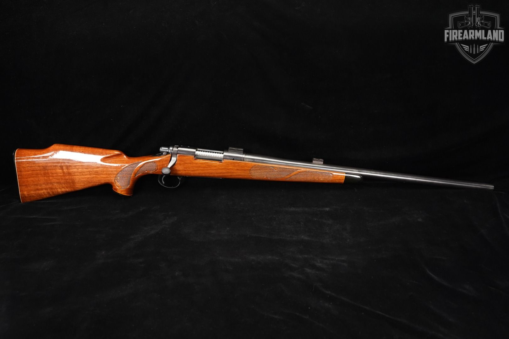 1968 Remington Model 700 BDL Varmint Special .22-250 Rem 24