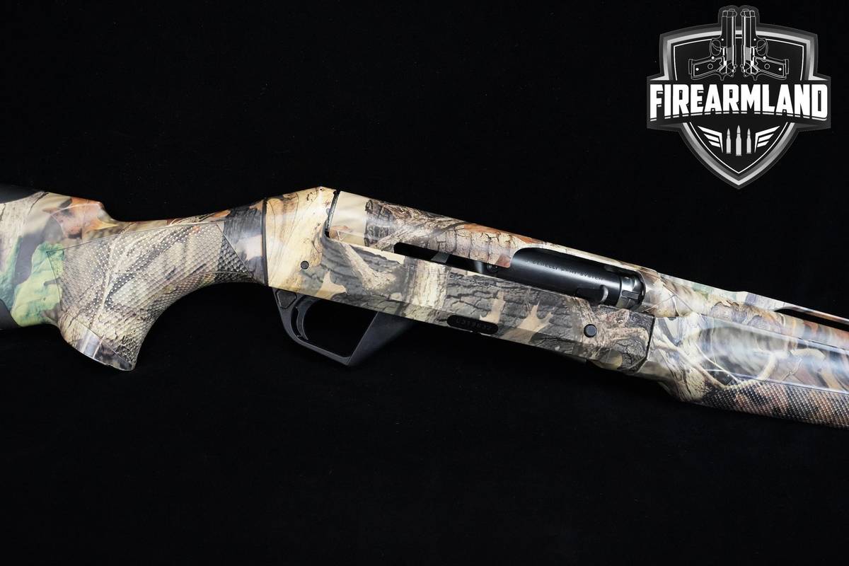 Benelli Super Black Eagle II 12-Gauge 26" Camo Benelli VENT RIB +ORIG CASE