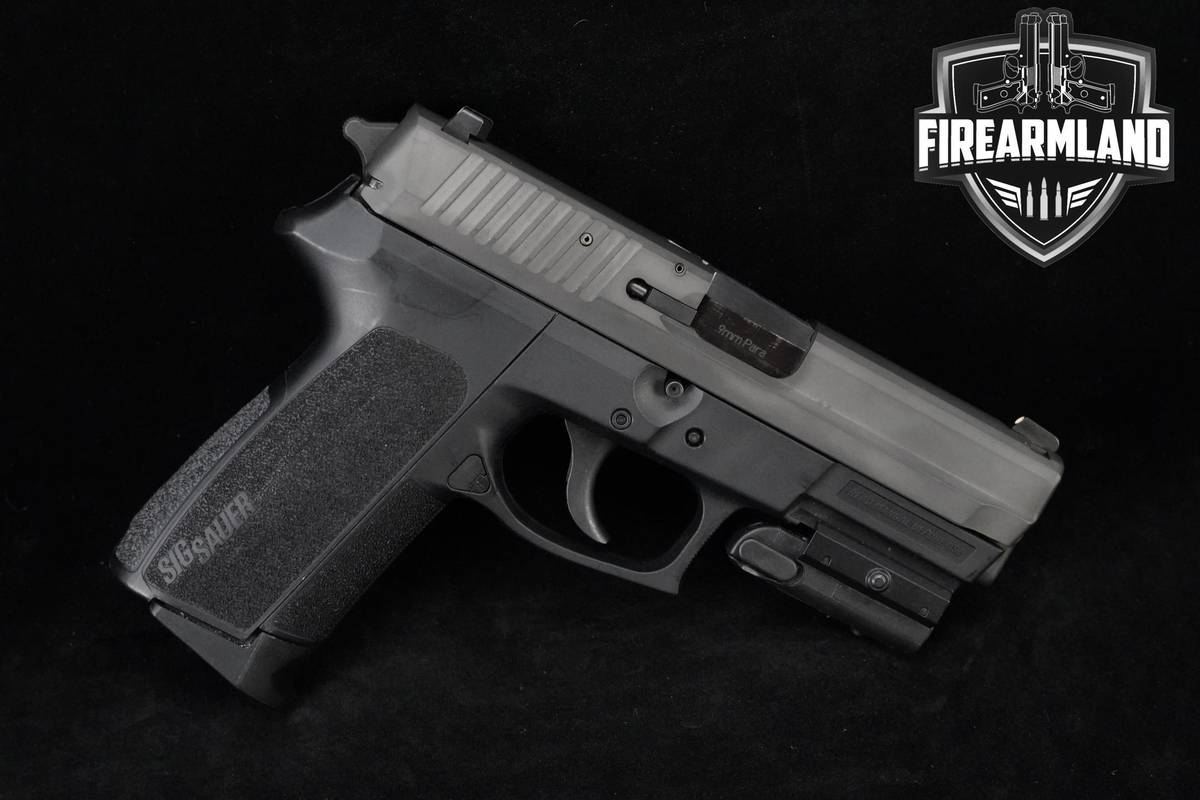 LIKE-NEW Sig Sauer SP2022 9mm Sig-Sauer SP2022 SP-2022 +LASER