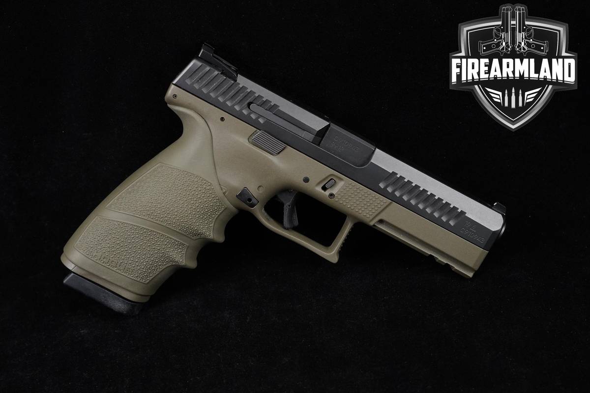 CZ P-10 F 9mm 4.5" Two-Tone P10 P10F P-10F +2 MAGS & ORIG CASE