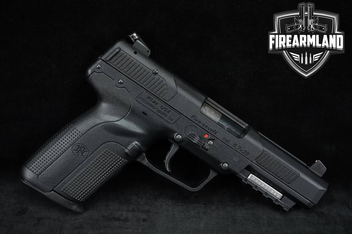 FN Five-seveN MK2 5.7x28 4.8" 57 5-7 High Capacity +3 MAGS & ORIG CASE