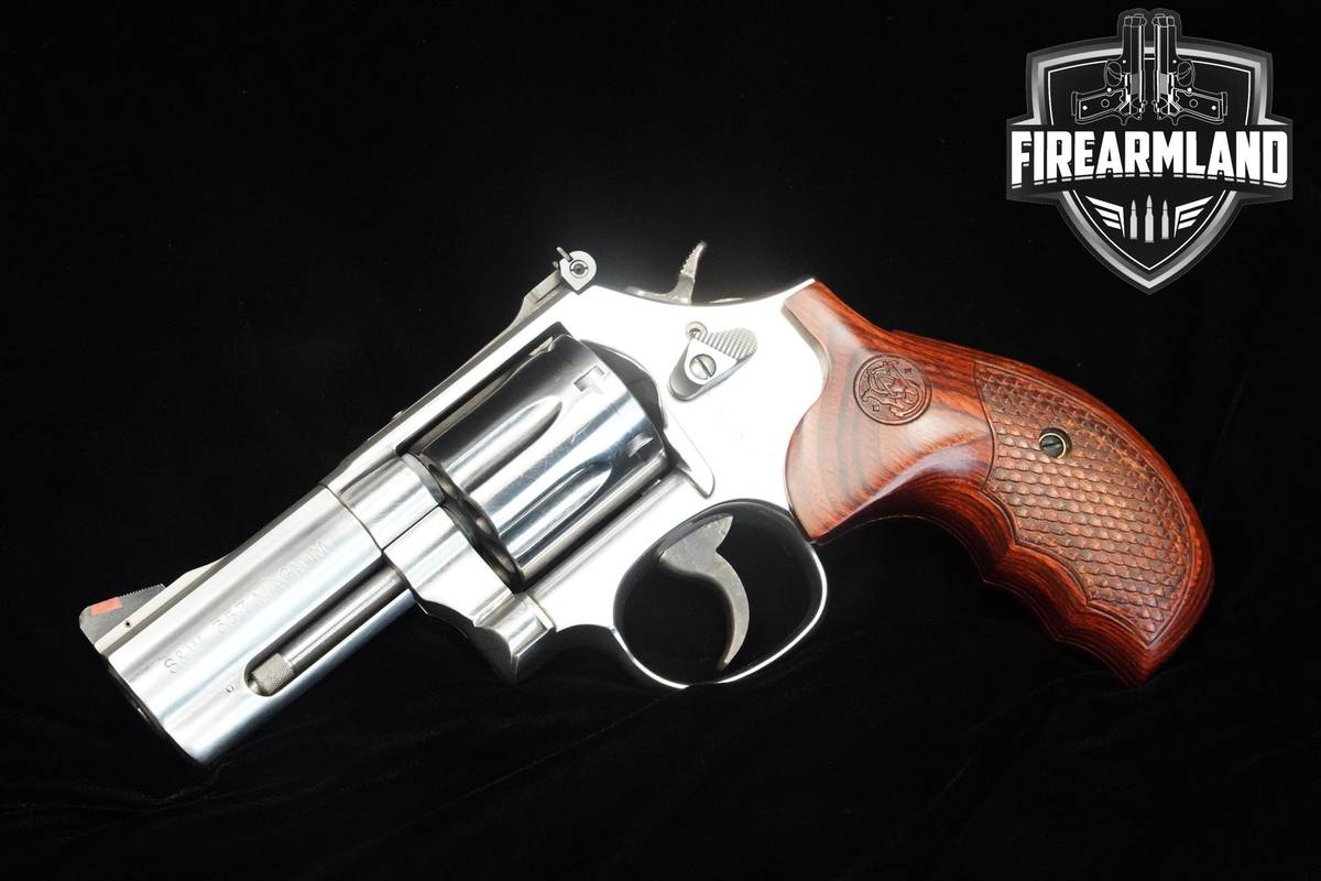 Smith & Wesson (S&W) Model 686-6 Deluxe Plus 357 Magnum 3" S&W 686-6 DA/SA