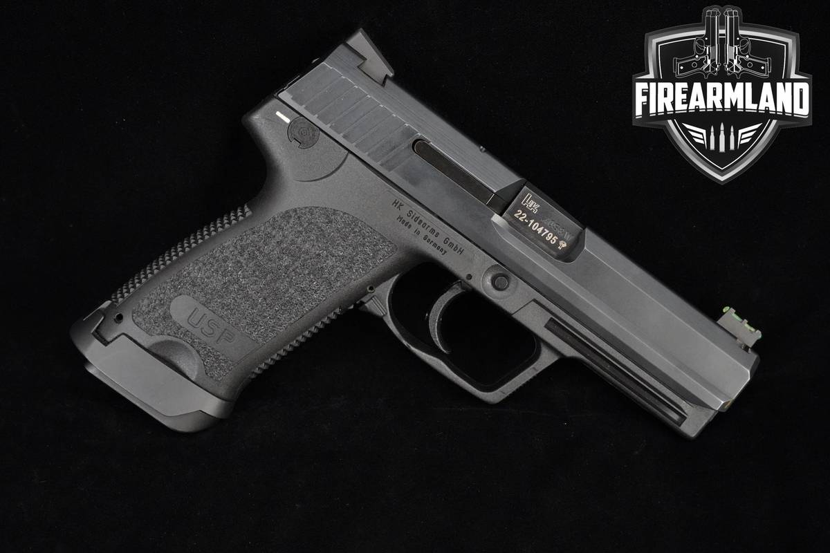 Heckler & Koch (H&K-HK) USP 40 S&W 4.25" H&K-HK +4 MAGS & ORIG CASE