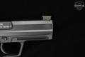 Heckler & Koch (H&K, HK) USP .40 S&W Black in Good Condition Image 3