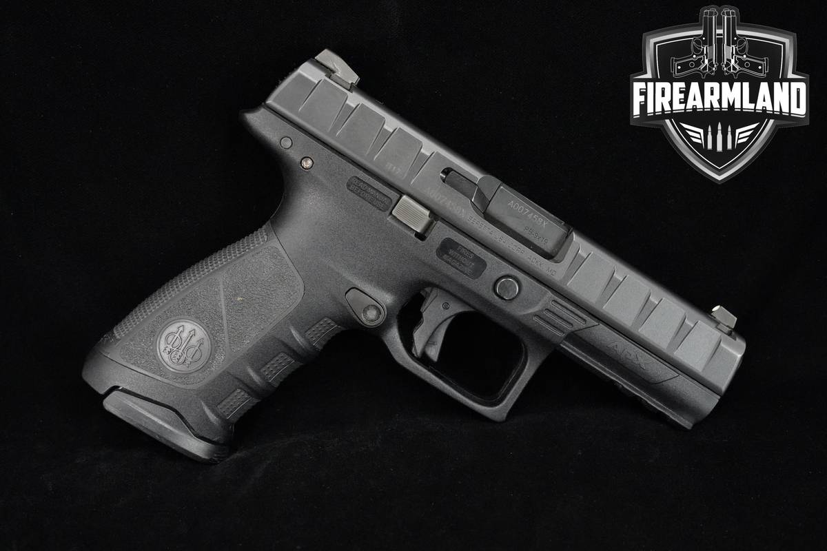 Beretta APX Full Size 4.25" BBL 9mm Black Beretta-APX +ORIG CASE & HOLSTER
