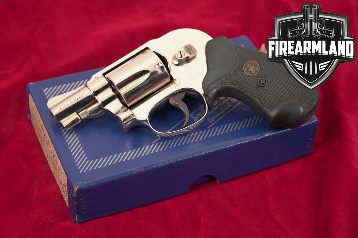 1981 Smith & Wesson Model 49 Bodyguard S&W 38 Special 1.875" M49 +ORIG BOX