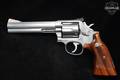 1985 Smith & Wesson (S&W) Model 686 .357 Mag. Brushed Stainless in Excellent Condition Image 3