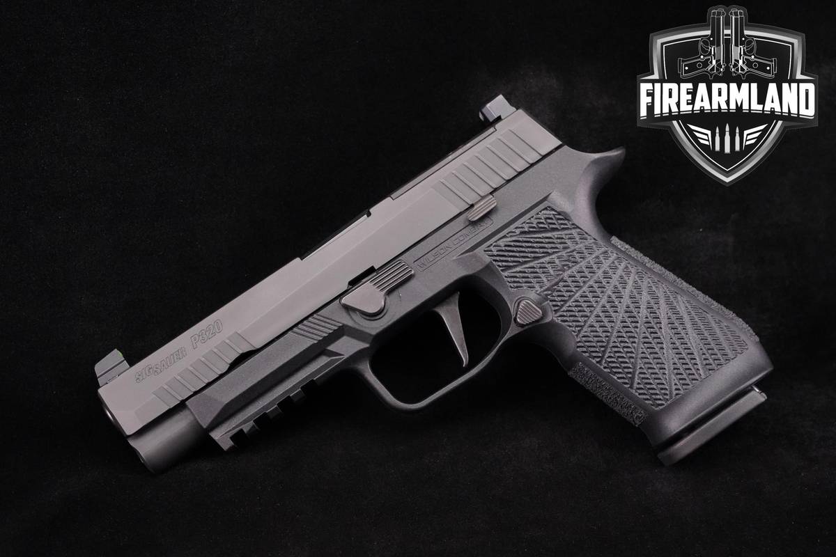 Sig Sauer P320 XSeries Wilson Combat Grip Compliant 9mm 4.7" P-320 +2 MAGS