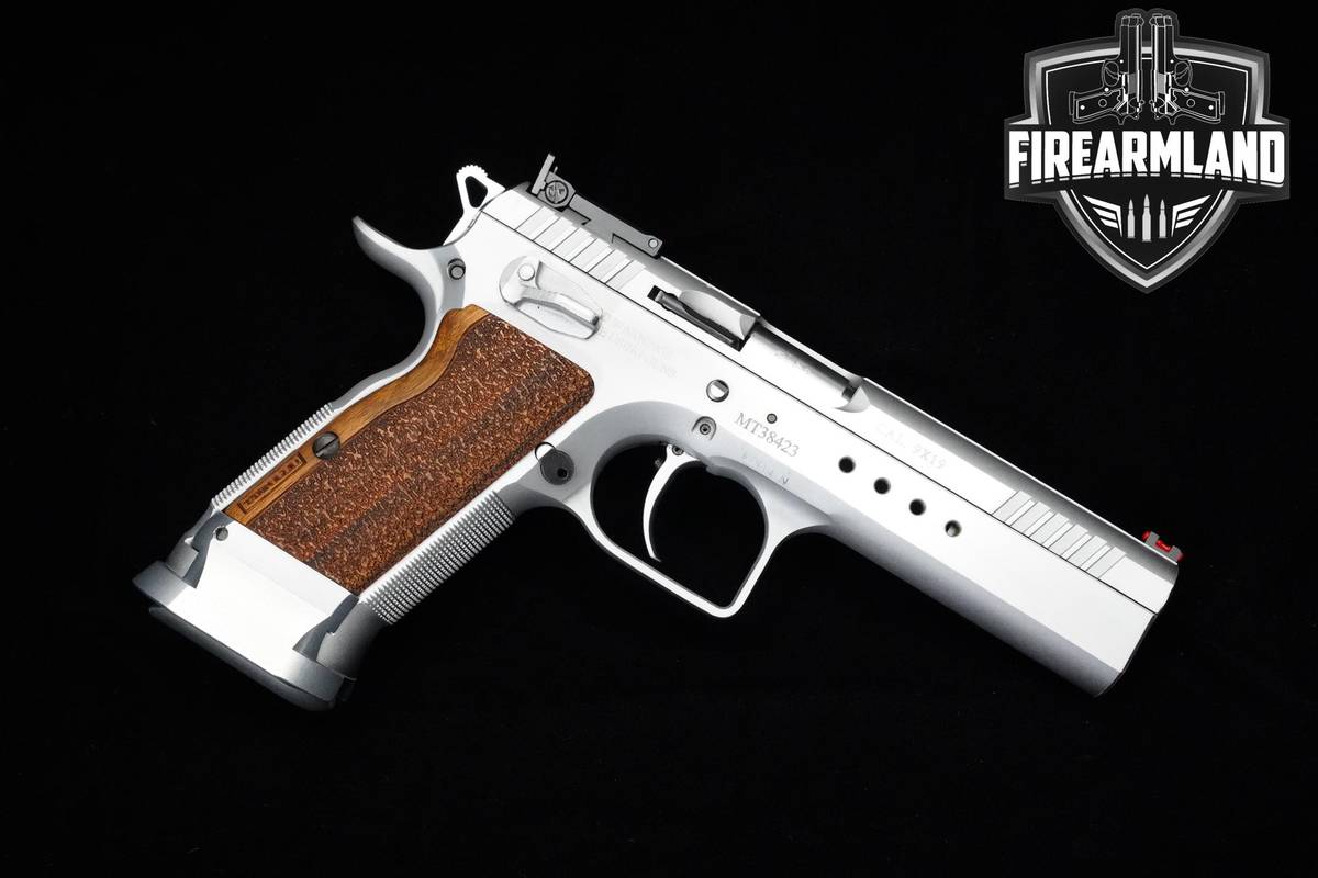 Tanfoglio Witness Limited Custom 9mm 4.75" Chrome Witness 2MAGS & ORIG CASE