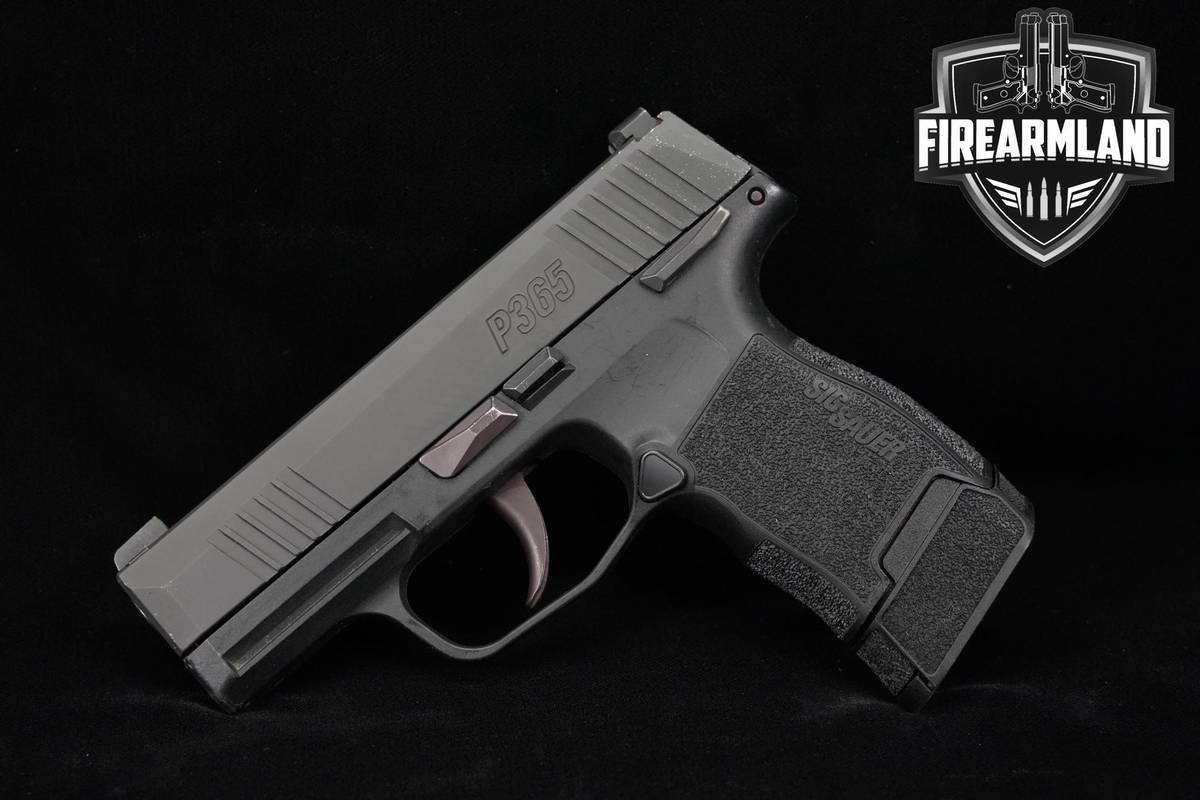 Sig Sauer P365 9mm 3.1" P 365 +3 MAGS & ORIG CASE