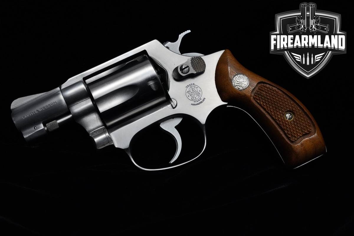 1980 Smith & Wesson (S&W) Model 60 Chiefs Special Stainless 2" S&W 60 DA/SA