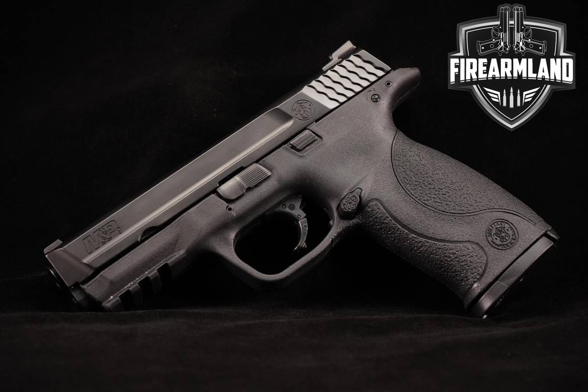 Smith & Wesson S&W M&P9 9mm 4.25" M&P 9 +2 MAGS & ORIG CASE